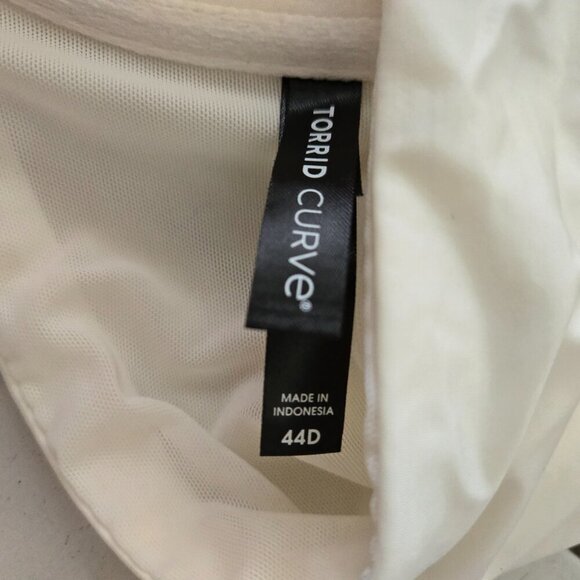 Torrid Curve 360 Back Smoothing Lightly Lined T-Shirt Bra White 44D - Picture 3 of 4